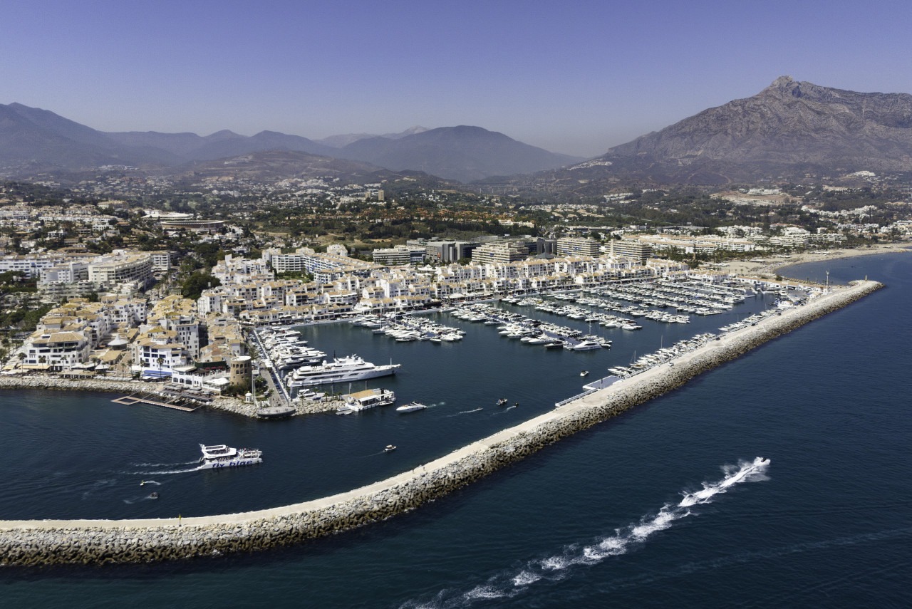 Puerto Banus Marbella Front Line