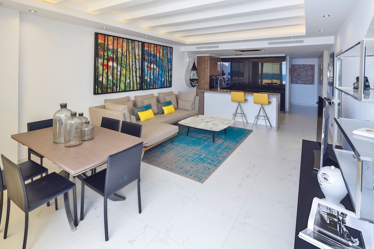 *Luxury Selection* Puerto Banus Front Line