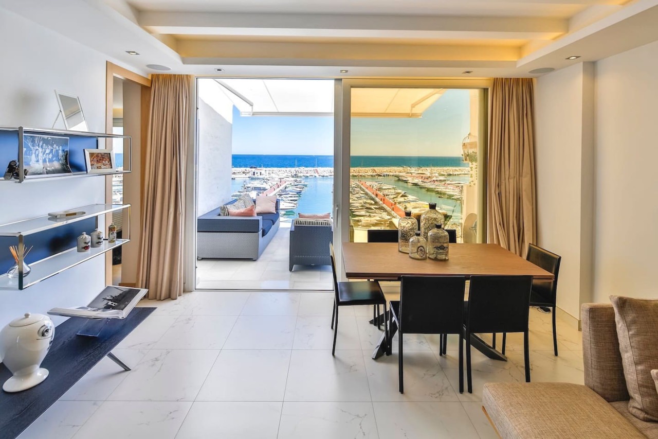 *Luxury Selection* Puerto Banus Front Line