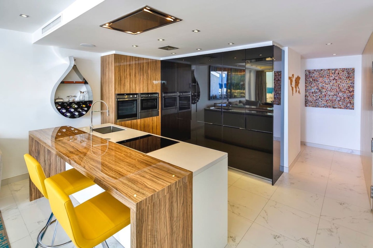 *Luxury Selection* Puerto Banus Front Line