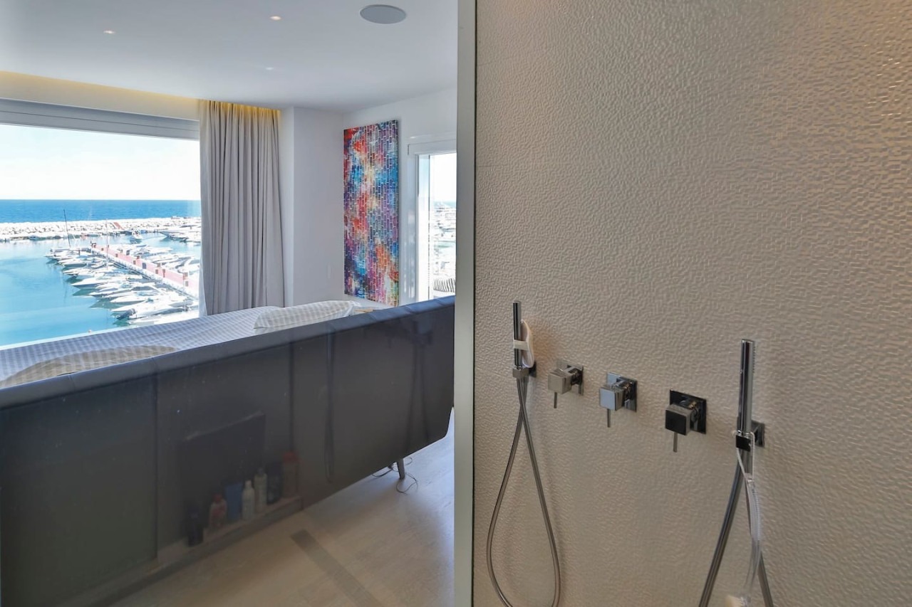 *Luxury Selection* Puerto Banus Front Line