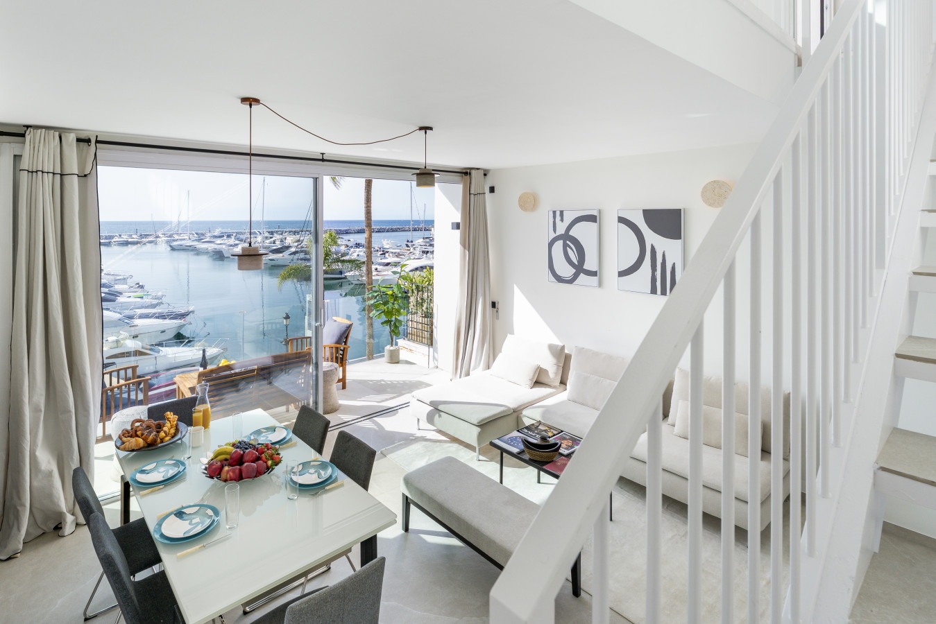 *Fully Renovated* Puerto Banus Marbella Front Line Penthouse