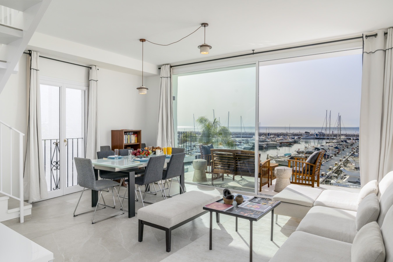 *Fully Renovated* Puerto Banus Marbella Front Line Penthouse