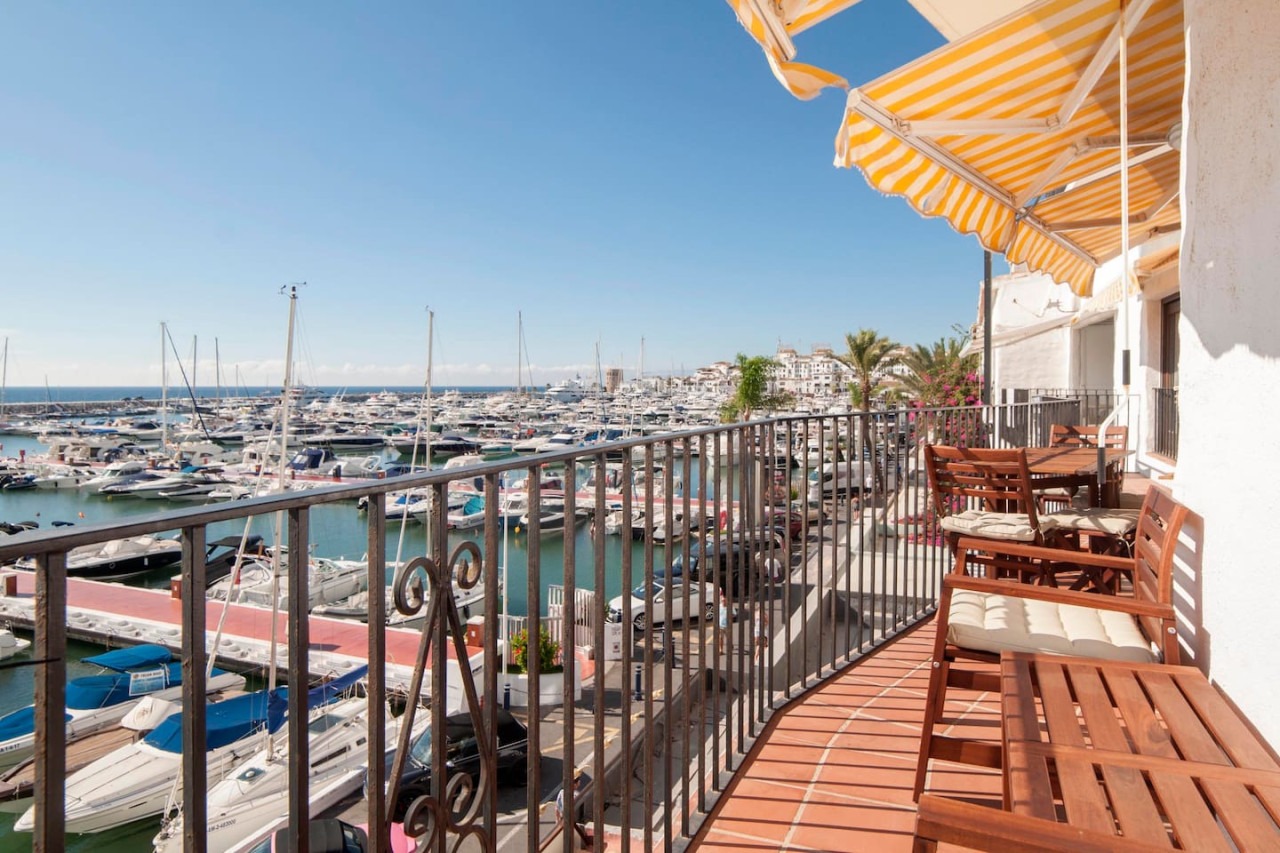 Puerto Banus Marbella Front Line 270 meters