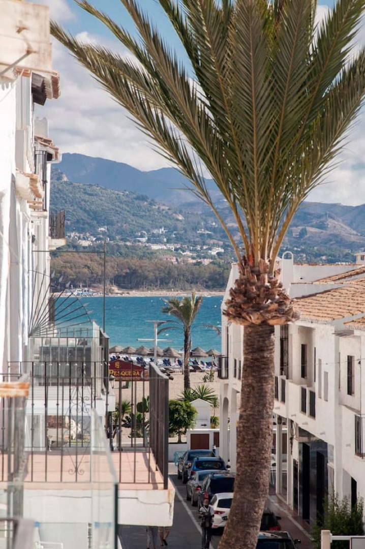 Puerto Banus Marbella Front Line 270 meters