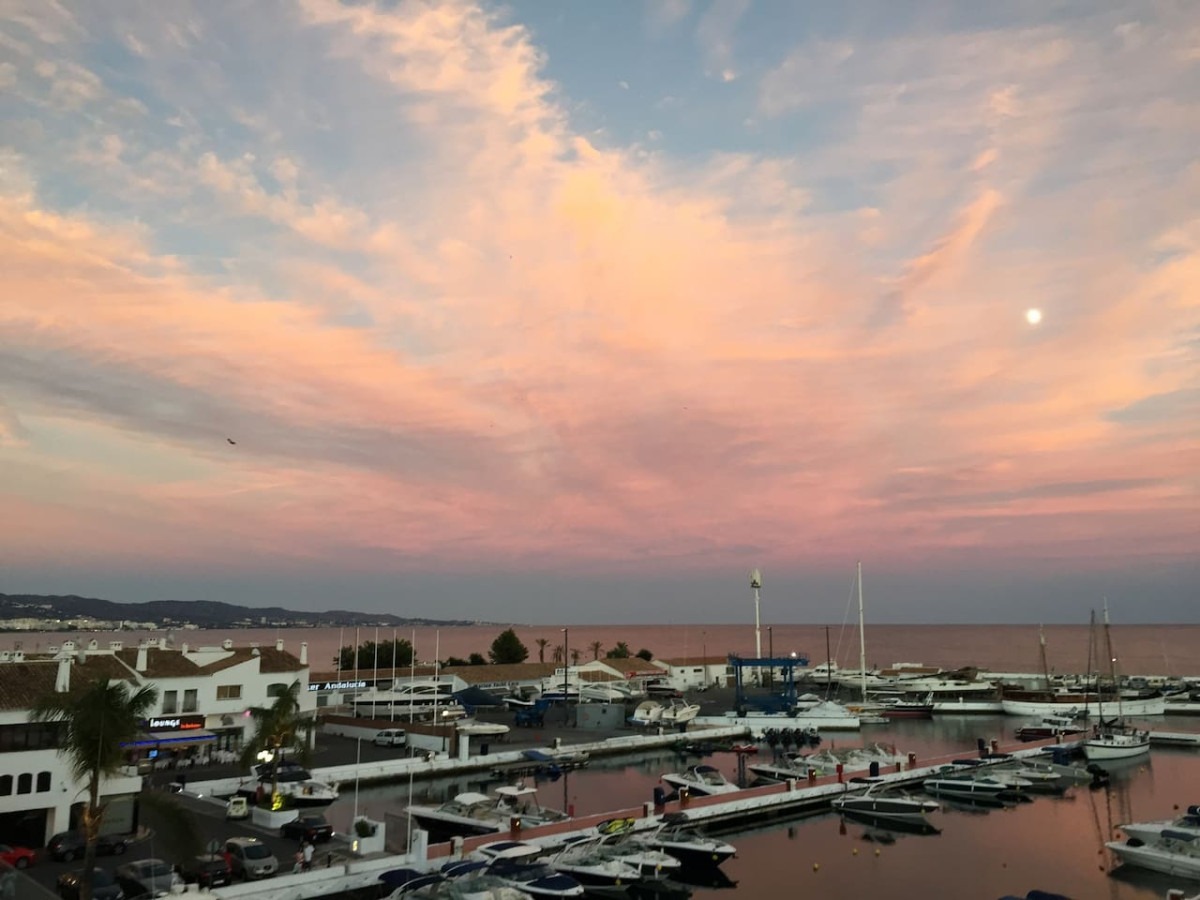 Puerto Banus Marbella Front Line 270 meters