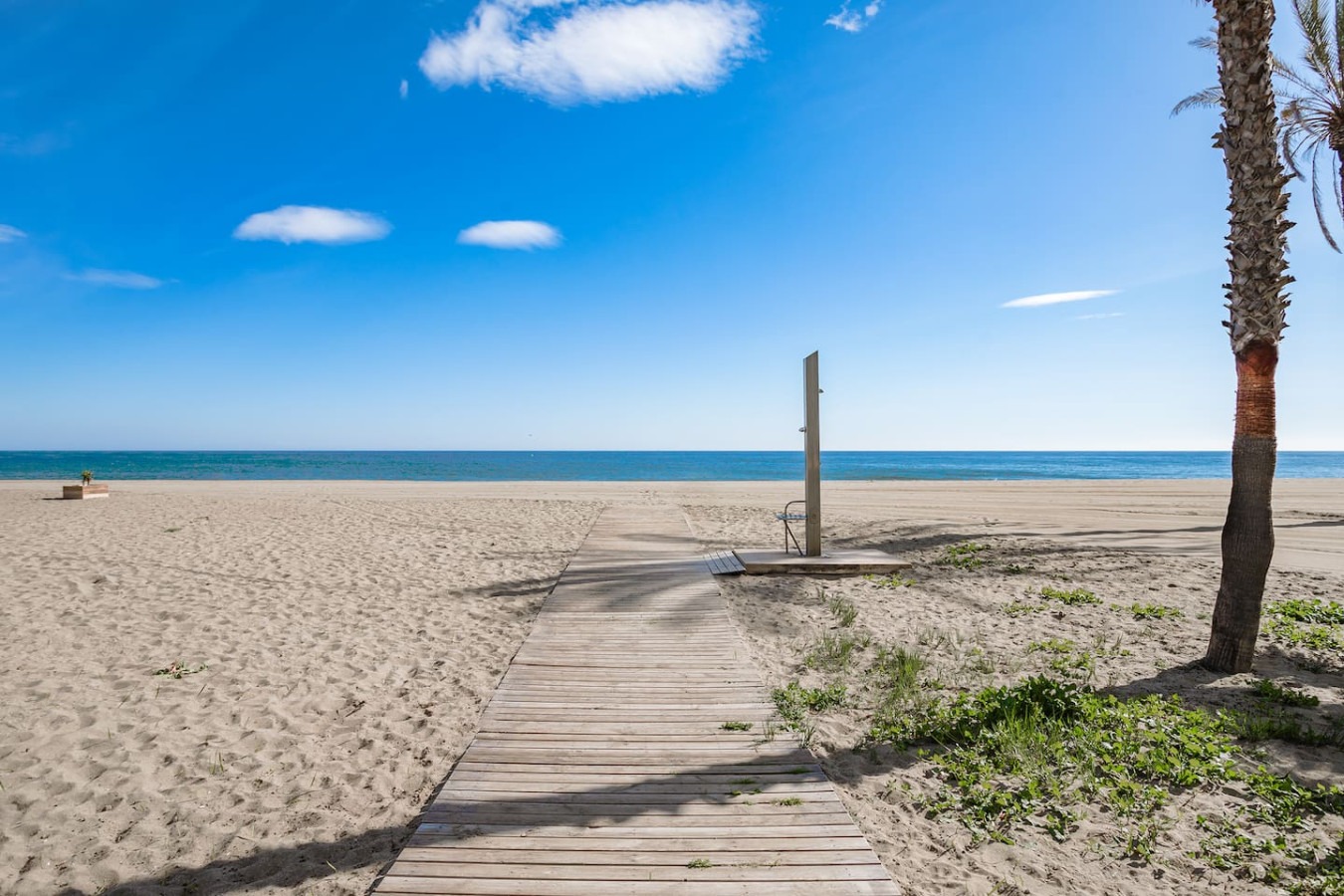 Front Line Beach Playa Rocio Puerto Banus