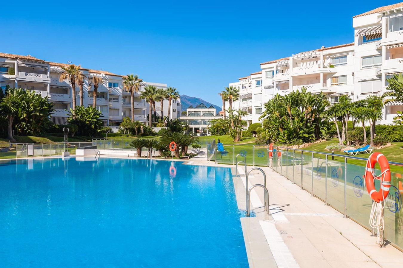 Front Line Beach Playa Rocio Puerto Banus