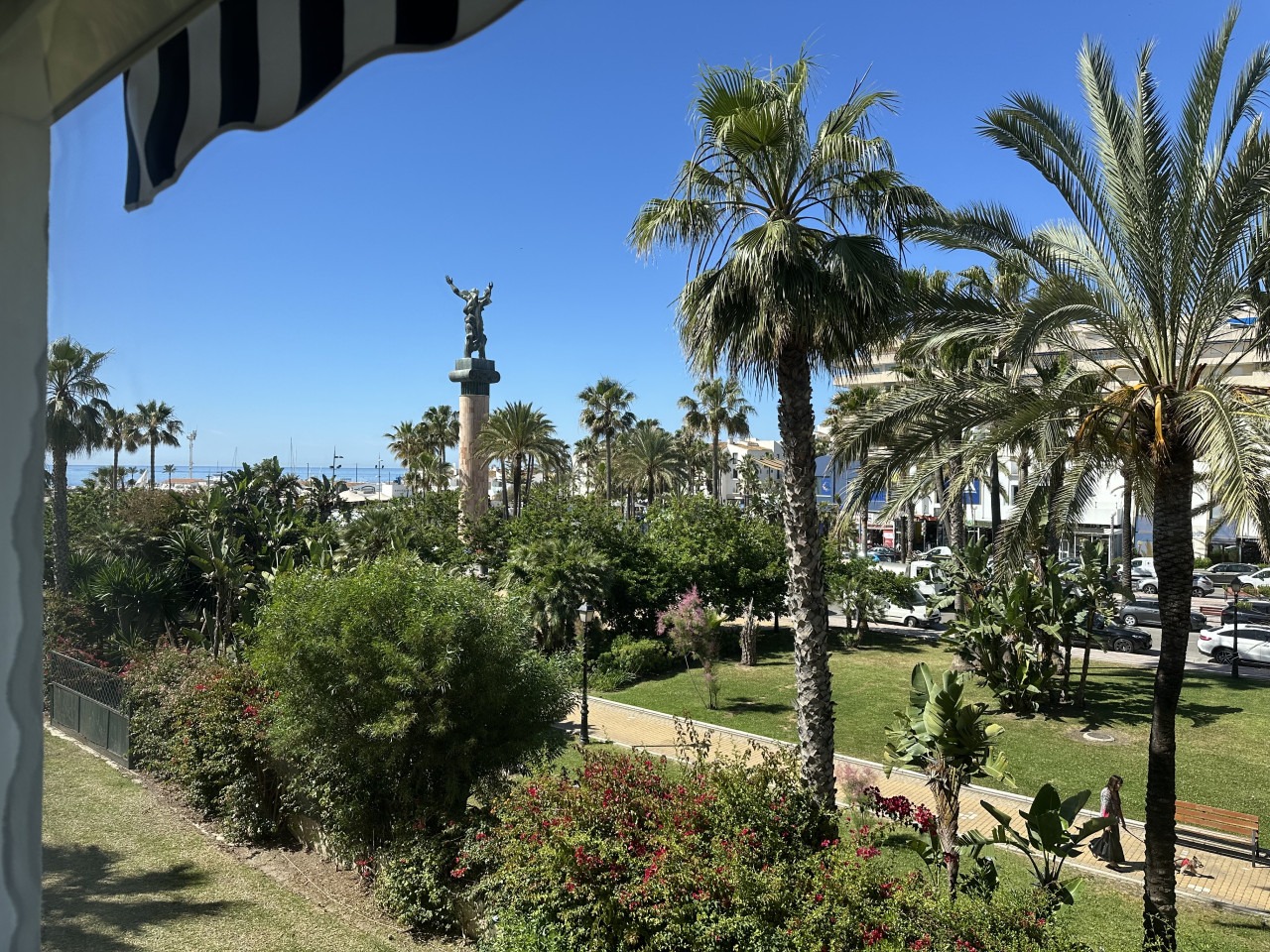 Front Line Beach Playa Rocio Puerto Banus
